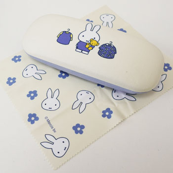 メガネケース
[IV]
(miffy blue dress)