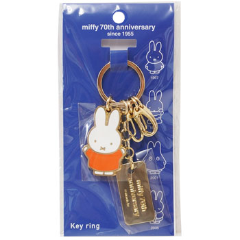キーリングC
 [red/455C]
(miffy 70th)